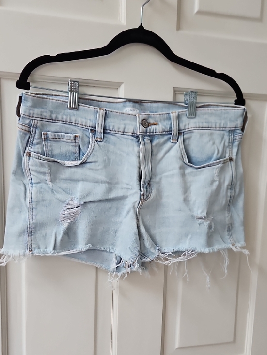 Old Navy Pants - Light Wash Distressed Denim Shorts